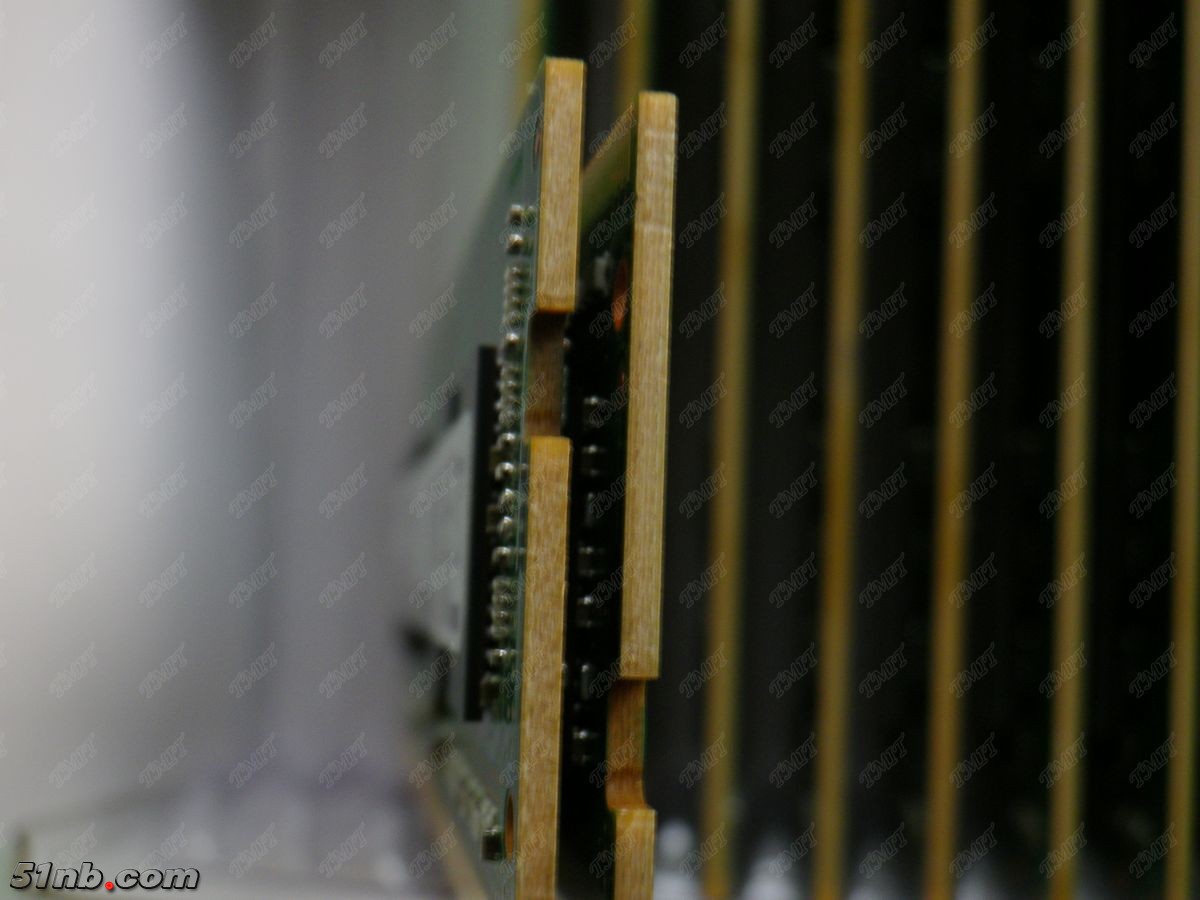D4 4G-PCB板3.jpg D4 4G-PCB板3.jpg