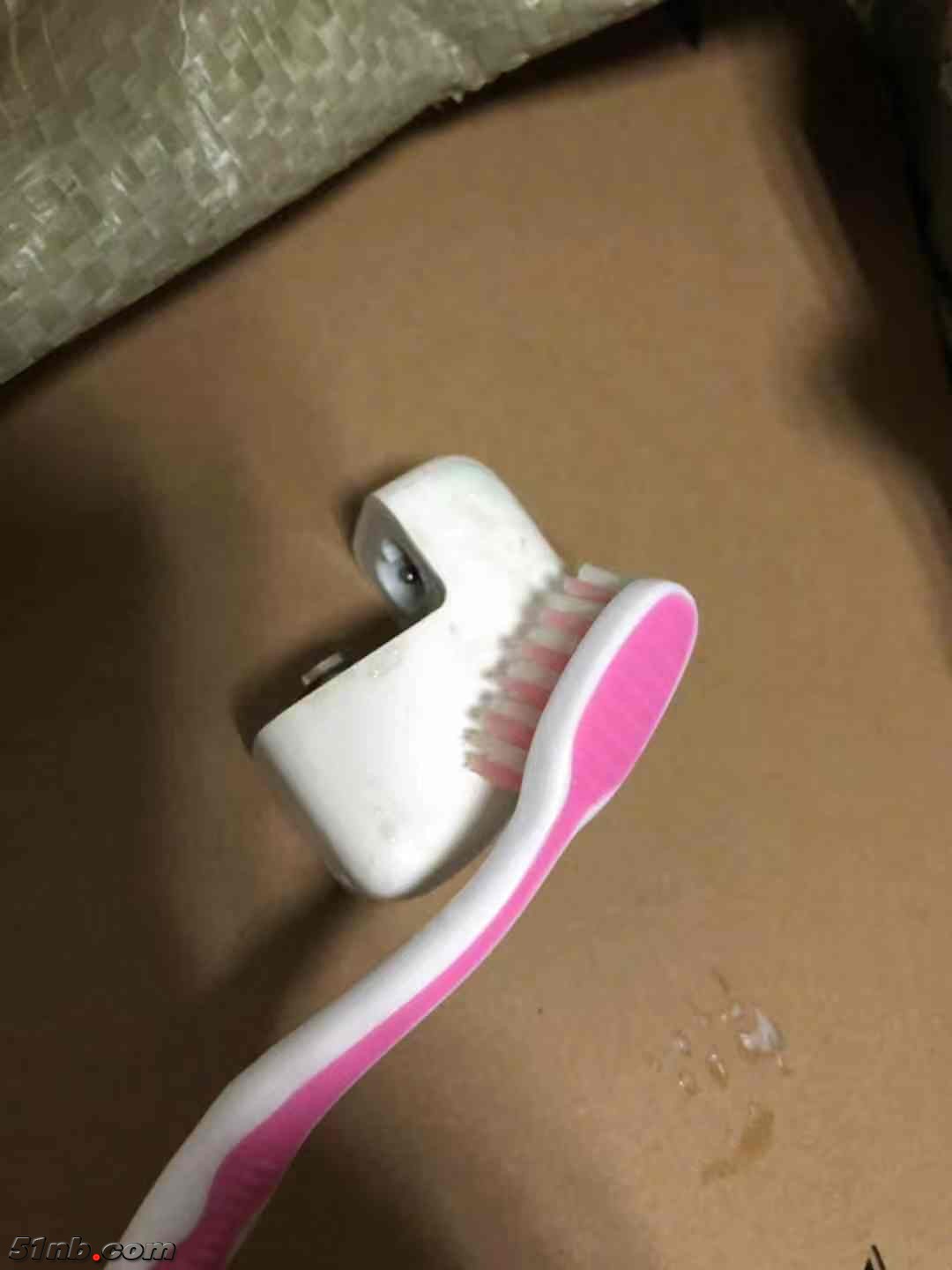 每一个都是我用牙刷清洗