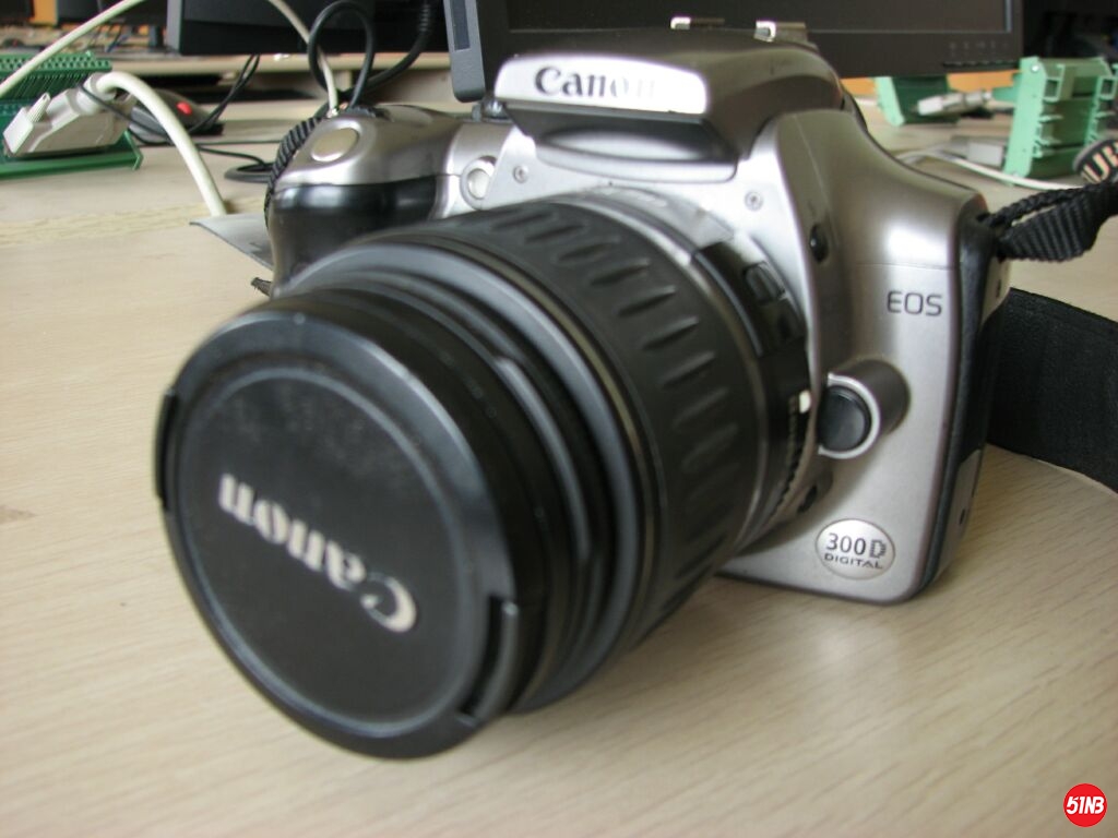 300d_2.jpg