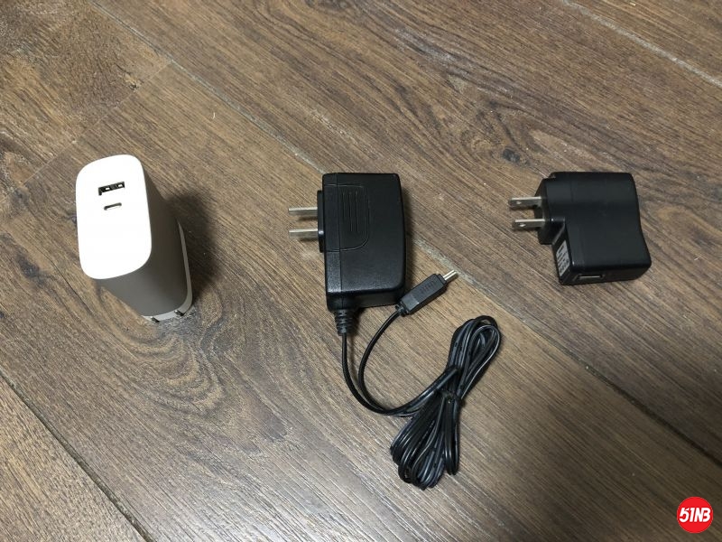 11 贝尔金充电器.jpg